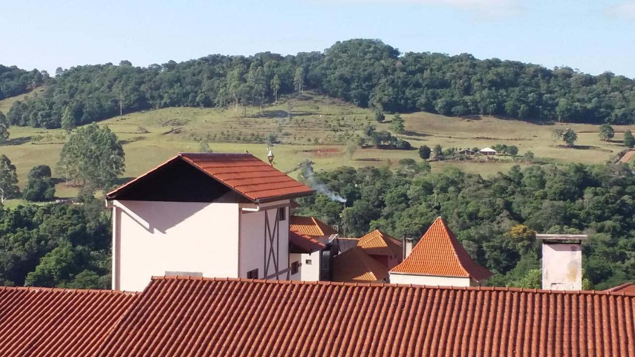 Mirante das águas apart Piratuba Esterno foto